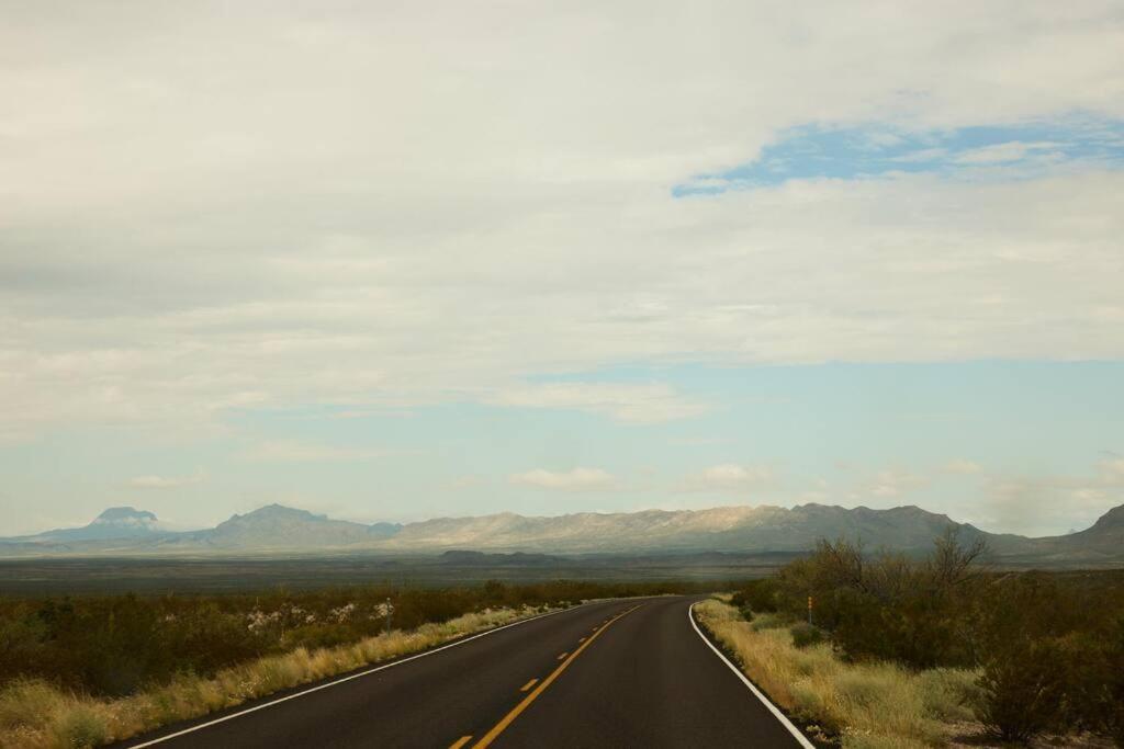 Casa Piedra ⁠ — Short Drive From Big Bend Villa Terlingua Exterior photo